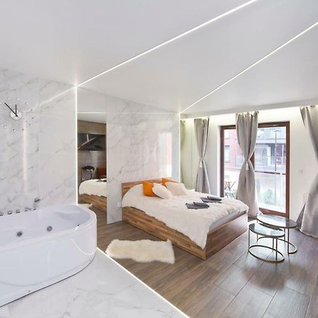 Yourapart Chmielna Park Exclusive Z Wanna Wolnostojaca Lub Jacuzzi Gdańsk Kültér fotó