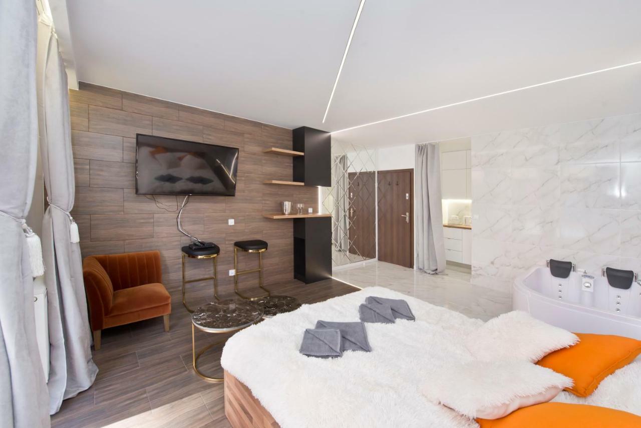 Yourapart Chmielna Park Exclusive Z Wanna Wolnostojaca Lub Jacuzzi Gdańsk Kültér fotó