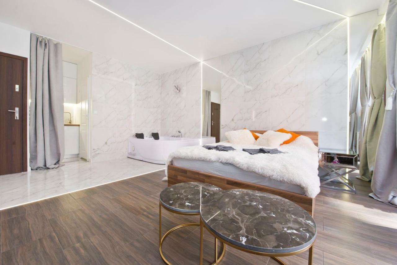 Yourapart Chmielna Park Exclusive Z Wanna Wolnostojaca Lub Jacuzzi Gdańsk Kültér fotó