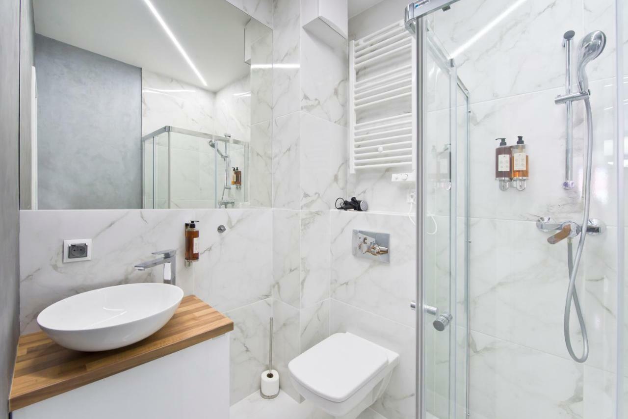 Yourapart Chmielna Park Exclusive Z Wanna Wolnostojaca Lub Jacuzzi Gdańsk Kültér fotó